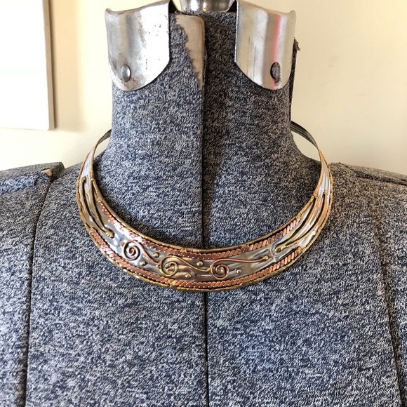 Jewelry - GOLD ABD SILVER CHOCKER NECKLACE